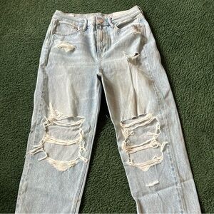 American Eagle Outfitters Light Blue Distressed Boyfriend Jeans